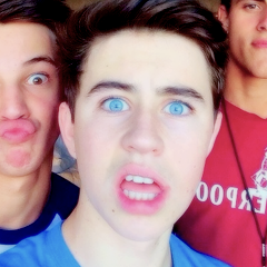 GANHOU UM FOLLOW GRÁTIS, QUER GANHAR OUTRO? SIGA EU @Itsjacksgiirl E A @dallasedutor