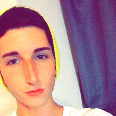 I tweet to vent about my bullshit problems.. Not here to make friends, i got tho's