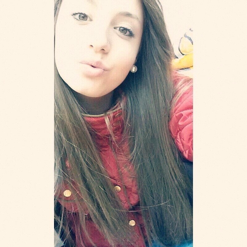 MarinAlbita's profile picture. Flamenca ,tradicional ,jienense,cofrade y futura costalera/ quien algo quiere algo le cuesta                                   ~ *Andaluza y Madrileña* ~