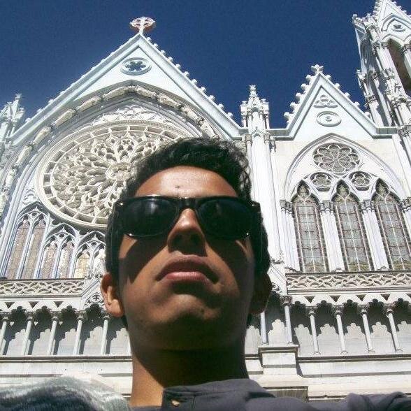 ElJuniorMacizi's profile picture. Que sería del hombre sin deportes, rock y cerveza?