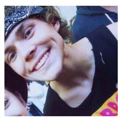 @niall1975horan and @irwintrippy :) ask forfollow back