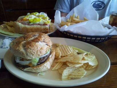 TheBeesKnees529's profile picture. 