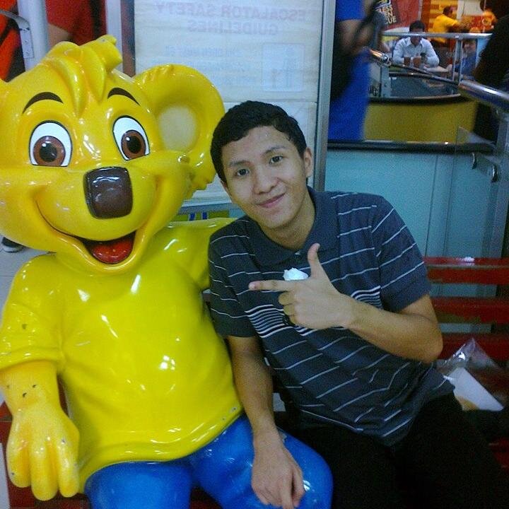 demisonny12's profile picture. 