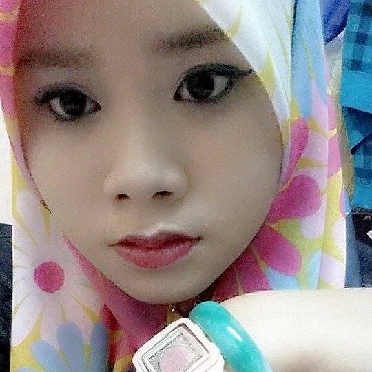~*a.d sham + zuraini daughter..smile la as u can even u in a trouble...NO ONE CAN CHANGE U EXCEPT URSELVES..*~
o.0