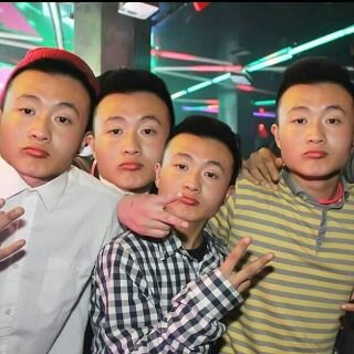 bydavid27's profile picture. 