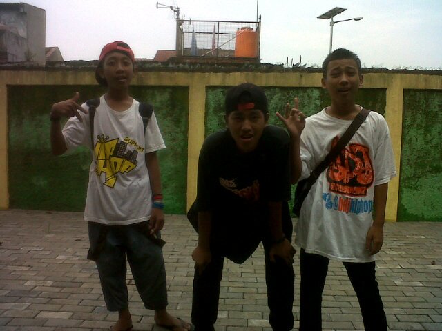 izul_loading's profile picture. No More Rock 'N, Roll..