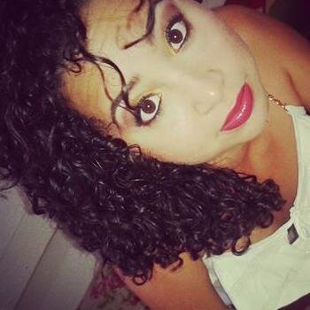 ''... Não nasci em berço de Ouro, Mais a Bíblia me garante que Ele me amou Primeiro ao Ponto de abrir mão do Seu Próprio Filho e me adotar como filha.