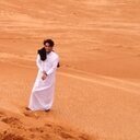 تقهويتك سنين ولا نويـت أهـز ّ فنجالـي. عليك الله وامانه لا تجيـب العيـد واهـزّه &£لست شاعرً لكن يعجبني الابداع بتصوير الابيات الشعرية