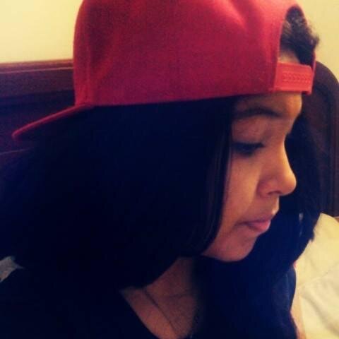 Ahahahahha! Si me siguen, los sigo ^.^ instagram: hizanie.alvarino, si lo sé, es un nombre muy raro U_U