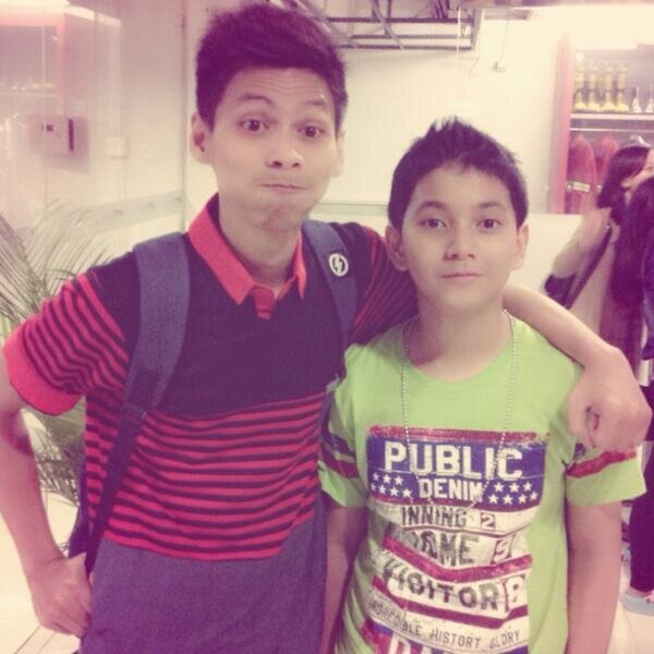 Hanya Fansbase nya Ajil & Kak Sahrul. Bukan yang terbaik & terkenal. Tetapi yang ada buat Ajil & Kak Arul & Super7!