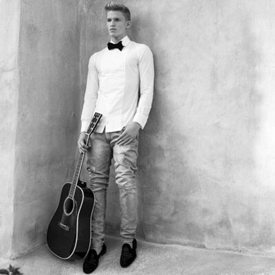 I'm not Cody- this is a tl account. Cody follows this acc and my personal @daisyli777