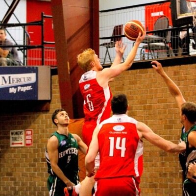 Grew up in wollongong Play basketball for the Illawarra hawks