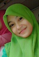 wanita cantik itu tidak hanya dilihat dari fisiknya saja tpi jga dilihat dari hatinya yg memancarkan cahayanya