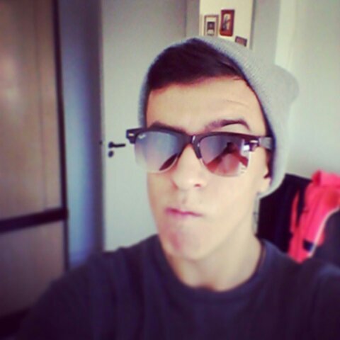 *0* seu chatoo te adorooo muito conta sempre cmg ;3 ass: @gabiLOVEcoca