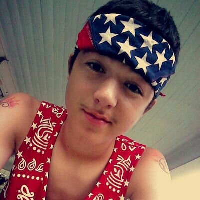 new twitter follow me