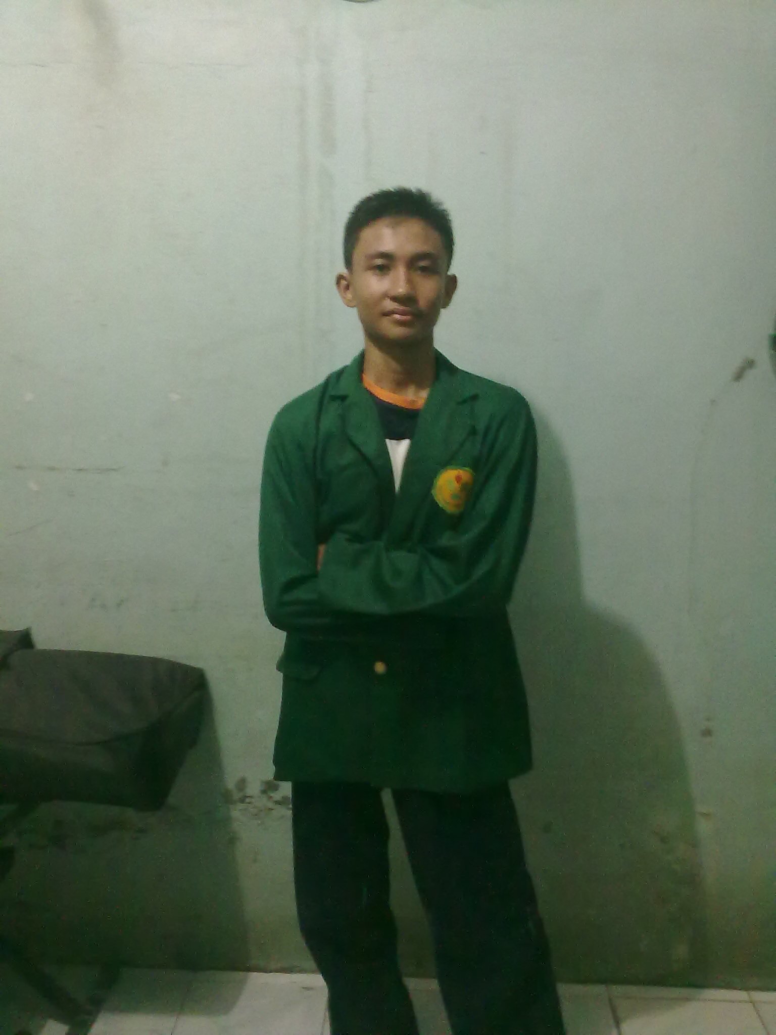 Mahasiswa Fakultas Ilmu Pendidikan Universitas Negeri Jakarta 2012 // 01 Mei 1994 // Ultras Biancoceleste