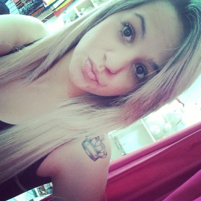 todas as damas se amarram num vagabundo. ♥