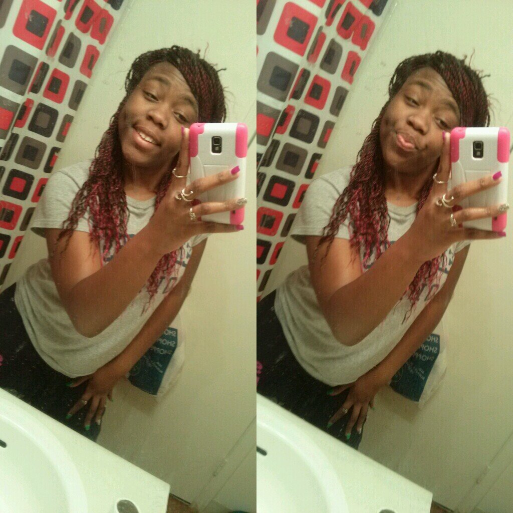 - I Love God , Im a HUGE Fan of FRANKY OCEAN , Music is Life♪♬♩, Im Cute,Lovable,Goofy,5'4, I have Dimples Follow me & I Follow Back Yo  ♥ !! : )