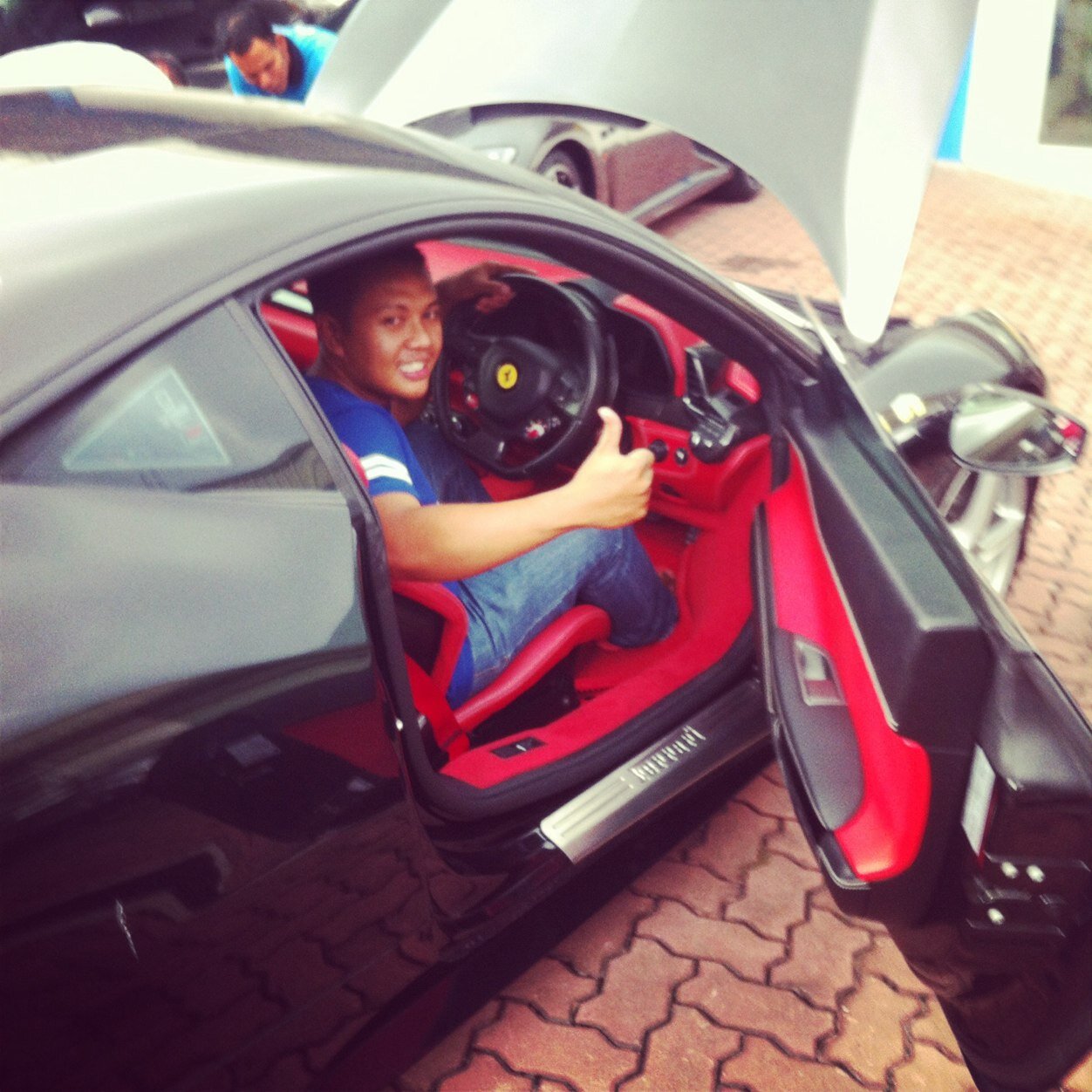 NidzamHairan's profile picture. Nasty