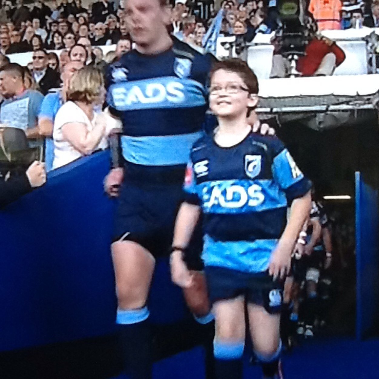 Hard working SHEQ Manager for chemical company in the Vale. I luvs me rugby. Adore my man, kids, Take That an ma man Gaz, Gary Barlow