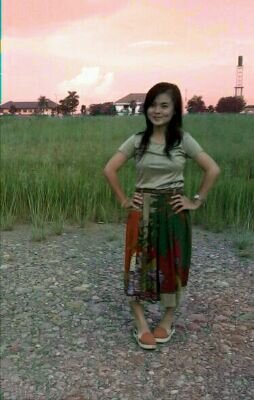 neng_ezza's profile picture. Love mother father,love brother sister,love friends and love my sweethearts{}