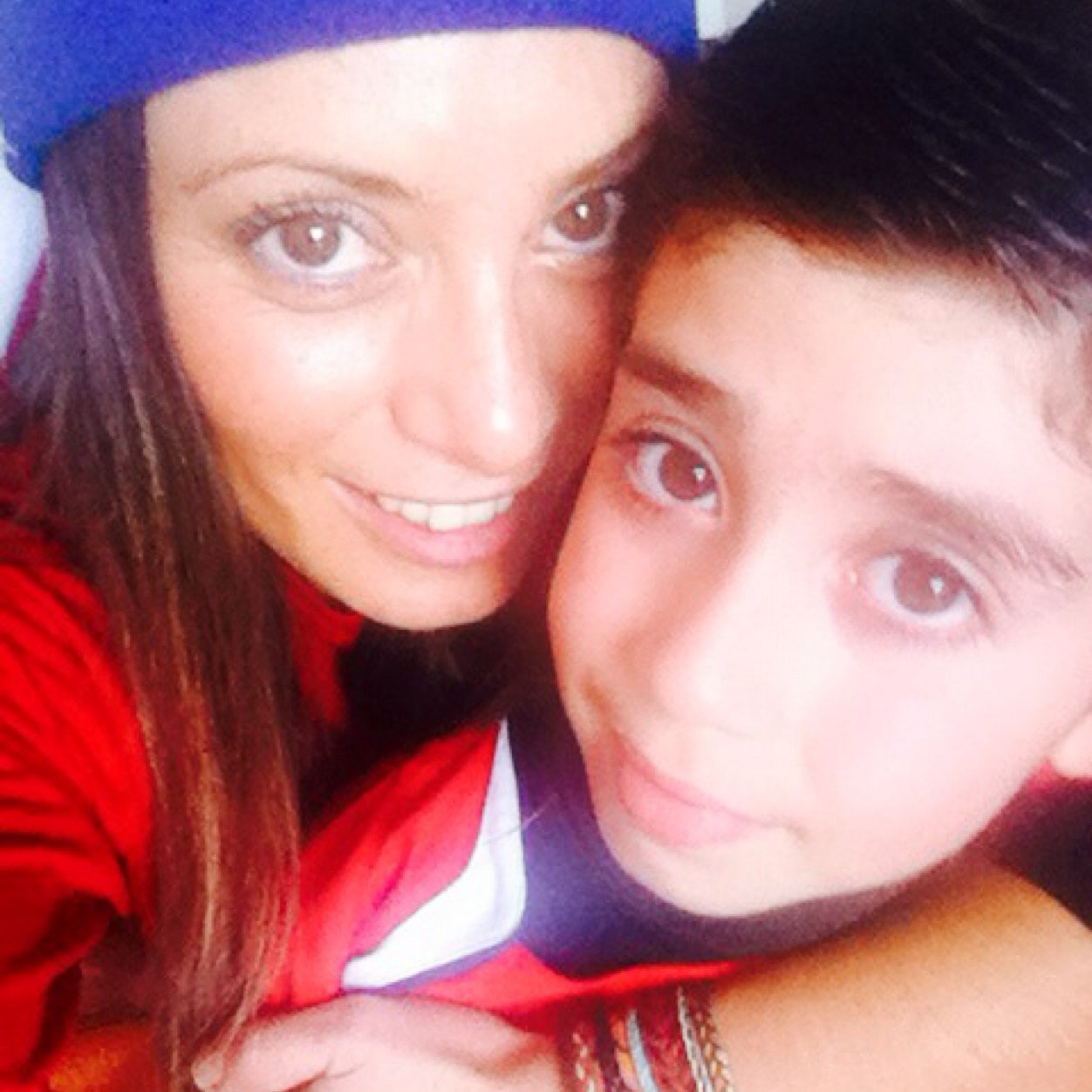 Mama del mejor hijo Joaquin, profesora de Ed. Fisica, bailarina en Team More Concepcion. Disfruto las cosas simples que la vida me entrega!! 3