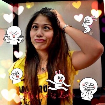 prettyredgem's profile picture. talk! don't stalk!