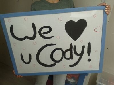 Cody we'd love you to follow us ! This acc is for Cody Simpson updates and cool stuff like pics and much more, so press on that follow button ;)