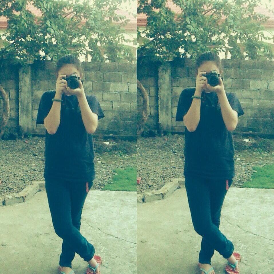 Otaku~~| makulet |Kawaii(walang eepal)| rocker| model sa salamin | dancer sa kwarto | singer sa banyo | HIniram ko kamay ni WakoWako. XD