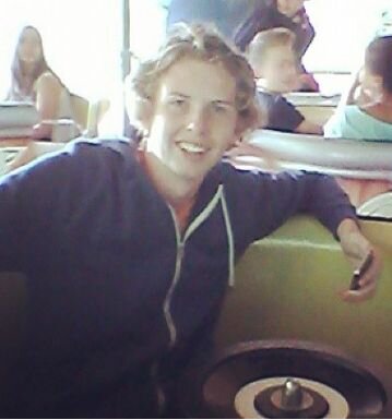 Mitchklugt's profile picture. Team#feesthoetje !!!