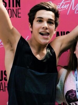 Im MAHOMIES . I LOVE AUSTIN TOO THE MOON AND BACK . WAITING FOR AUSTIN TO FOLLOWBACK ME . I LOVE AUSTIN SO MUCH . #MAHOMIES #THESECRET