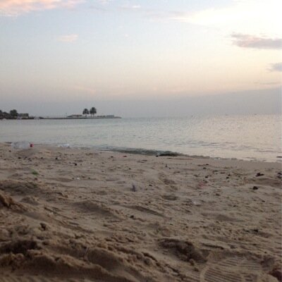 ibrahimalhasany's profile picture. الناس كالنوافذ ذات الزجاج الملون, فهي تتلألأ وتشع في النهار وعندما يحل الظلام.... فإن جمالها الحقيقي يظهر فقط إذا كان هناك ضوء من الداخل