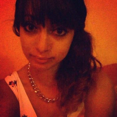 Intagram: marhihion. Etudiante en premiere année infirmière.