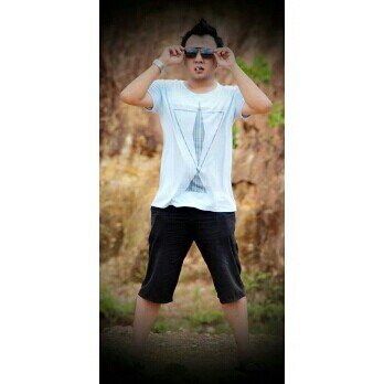 Deenz___'s profile picture. [I'm not perfect] but I'm trying to be perfect I just ordinary people who have a strong desire for something ☺