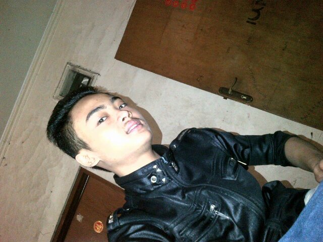 BBM_07070's profile picture. HArghailach pEndaphAt OraNg LaiN Jika KaU InGin DiharGaI OleH ORanG paHaMz