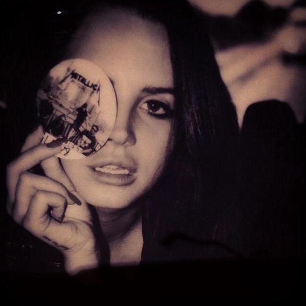 CrySpain's profile picture. Si me sigues es porque me conoces o porque te he insistido hasta la saciedad.