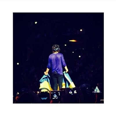 ♡Belieber, Directioner, 5SOS family♡ 
♡Saw One Direction 8/5-13 & 13/6-14♡ And oh,follow me babys