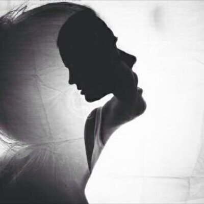 -غيرت حسابي بالتويتر @xwaadx_ii  سوو لي فولو منه ابيكم كلكم '(.