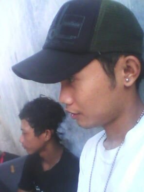 mencari kebebasan dalam hidup..
