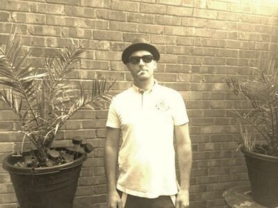 Amateur Producer, Astronomer, Footballer, Golfer.. Professional Idiot