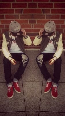 PaulOne10's profile picture. 