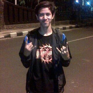 6strings player · oil city hardcore \m/ · Otomotif