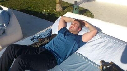 mgbaena's profile picture. cordobés y malagueño de adopción, especialista en valorar los pequeños detalles ... Tus gestos te delatan