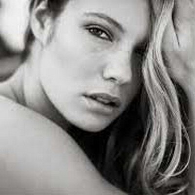 gewehanegiv's profile picture. Чему бы жизнь нас не учила, а сердце верит в чудеса!