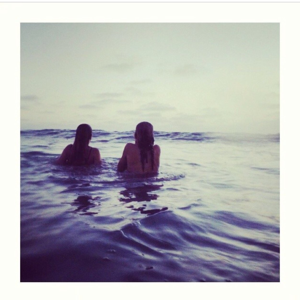 Dream deeper than the ocean... 
Instagram: @mypastx
