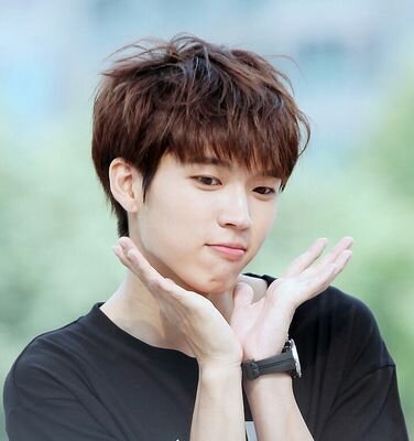 우연히 우현을 보다                                                                     Two + woo + see
소통 안할거면 팔로X