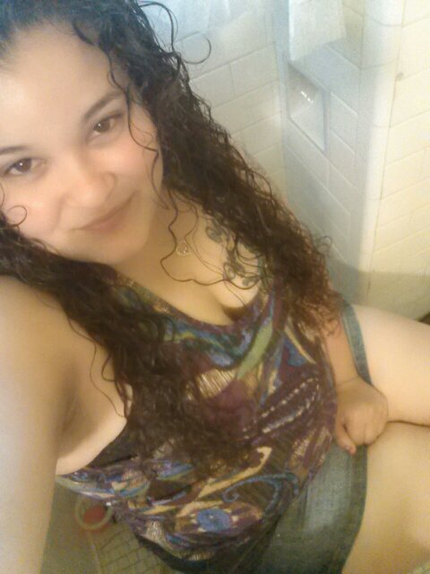 Im 24Yrs old and mom to 2 beautifull boy :) 
And Im also with the Love of my life Follow To Be followed :)