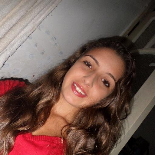 Lutar sempre , desistir jamais , essa sou eu não me importo oq ue pensam de mim vou correr atrás dos meu sonhos e conquistarei o impossível......