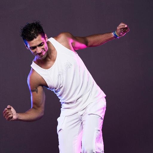 Brasilero, bailarín, actor, modelo, cantante, Zumba Instructor ZIN Member y Deksha Giver!
 Video RASTAFARI https://t.co/BkAyuGyNvO
Contratos 081042850!