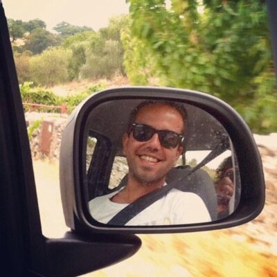 blockandreport's profile picture. Amante de los palitos con trozos de sal gorda y del pan de pipas.